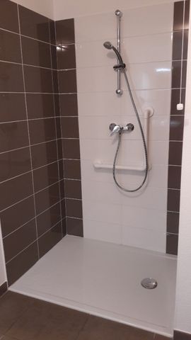 Location Appartement 2 pièces 42m² PAU 64000 - Photo 2