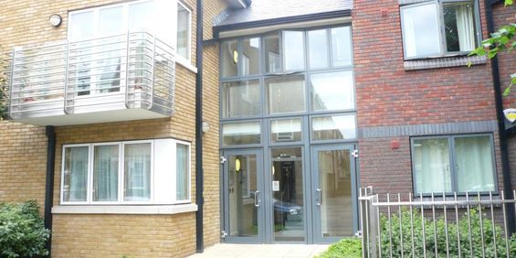 The Courtyard Alt Grove, Wimbledon SW19 - Photo 3