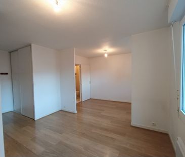 Location Appartement 2 pièces 28m² - Photo 2