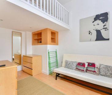 Studio to rent - Photo 6