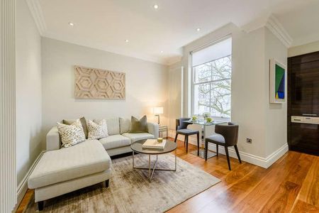 Garden House, Kensington Gardens Square, Bayswater, London, W2 - Photo 2