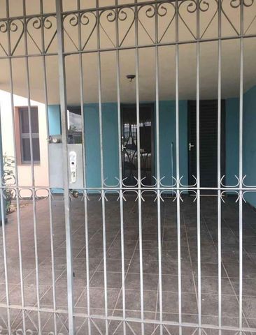 Casa Para Alugar Em Piracicamirim de 200.00 m² Com 2 Quartos, 1 Suite E 2 Garagens - Photo 2