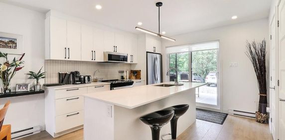 Luxueux condo neuf 4½ à louer – 1350$ / mois* - Photo 2