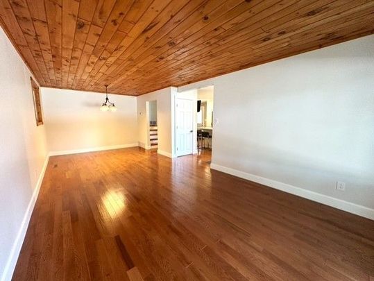 For Lease - 139 Carlson Drive, Newmarket, Ontario - Photo 1