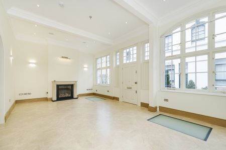 3 bedroom mews to rent - Photo 2