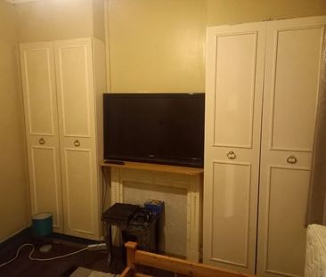 Room in a Shared House, St. Johns Road, E17 - Photo 2