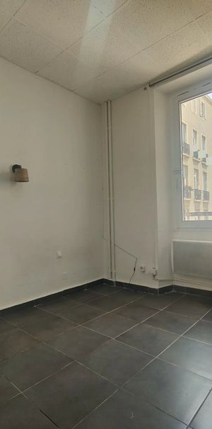 Location Appartement 1 pièce 15m² MARSEILLE 6ème - Photo 1