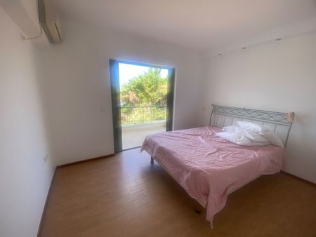 Μονοκατοικία για ενοικίαση Θυμάρι (Παλαιά Φώκαια) - Photo 3