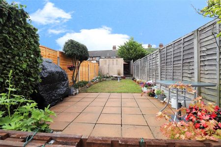 Craylands Lane, Swanscombe, Kent, DA10 0LP - Photo 5