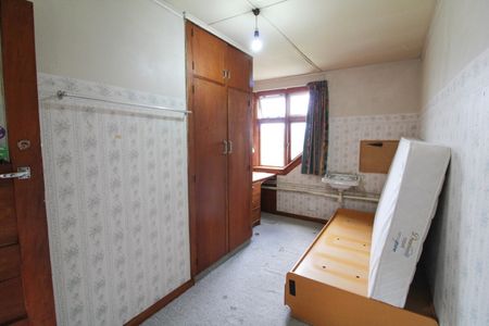 The Attic - Character 6 Bedroom Flat in Historic Building for 2026 - Photo 3