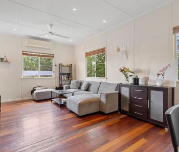 PRIME LOCATION WITH SPACIOUS YARD!! - Photo 5