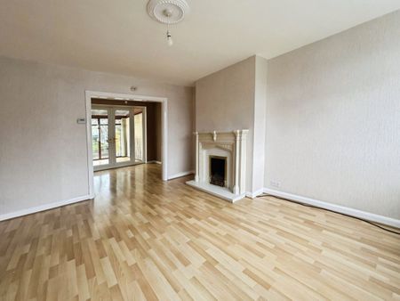 Westcliffe Rise, Cleckheaton, BD19 - Photo 4