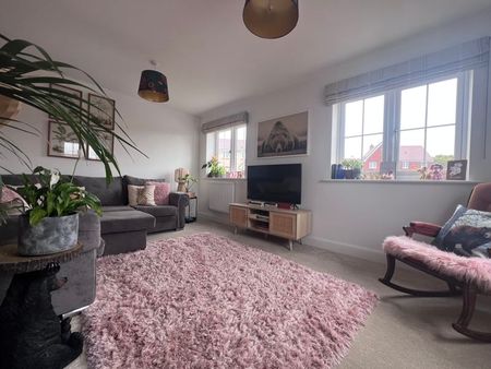 Hendrick Crescent, Shrewsbury, SY2 6JF - Photo 2