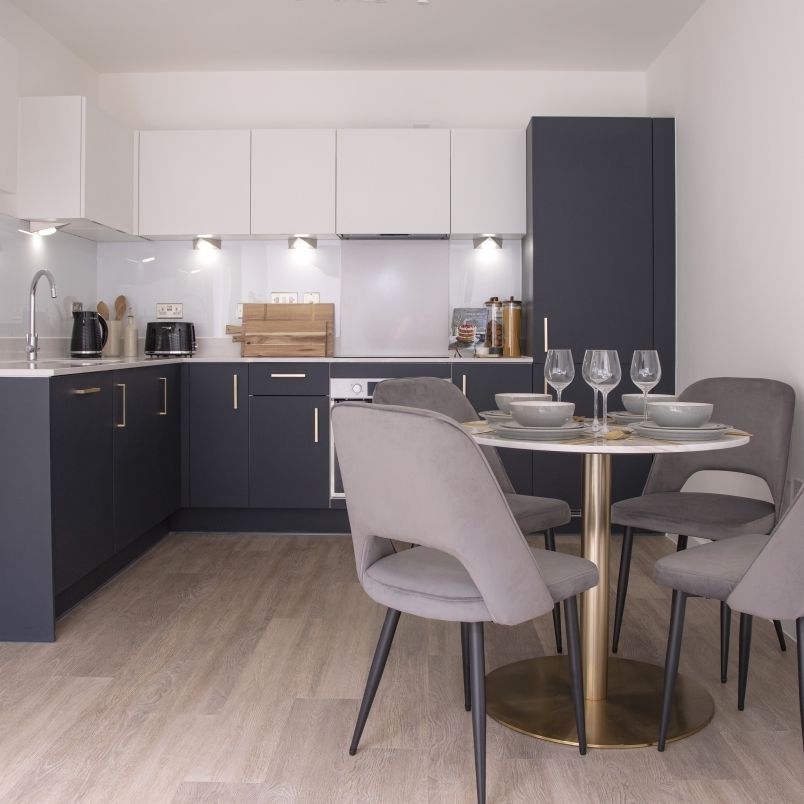 3 bedroom apartment to rent - Photo 1