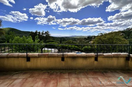 Villa Provençale pour 10 personnes avec climatisation et vue mer avec piscine privée et chauffée à La Londe-le - Photo 4