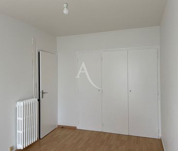 Location Appartement 3 pièces 58m² FONTENAY LE COMTE 85200 - Photo 5