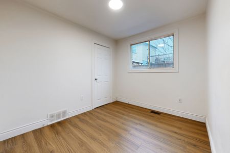 For Lease - 1129 Cannon Street Unit# #C1, Hamilton, Ontario - Photo 3
