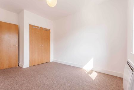 1 Bed Flat, Horatio House, SW19 - Photo 3