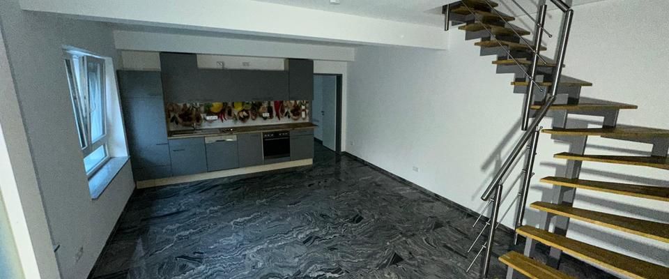 Fürstenhagen, Schöne 3 ZKB,125m² mit Balkon und großer Dachloggia - Photo 1