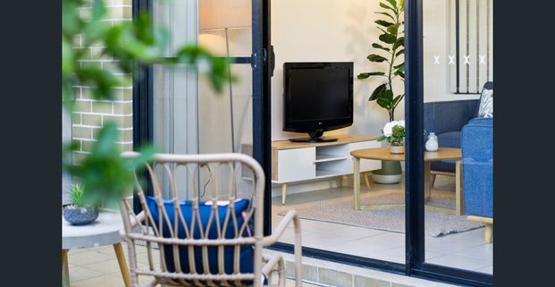 ONE OF A KIND TOWN HOUSE - Photo 1