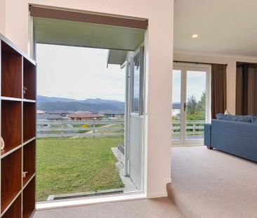 31 McEwen Crescent, Riverstone Terraces - Photo 5