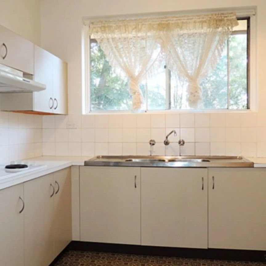 Two-Bedroom Villa in Hurstville - Photo 1