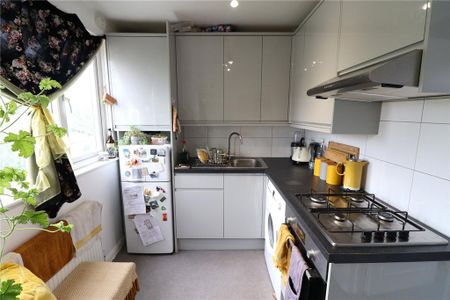 Studio to rent - Photo 5