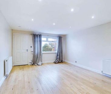 Ryat Drive, Crookfur, G77 - Photo 1