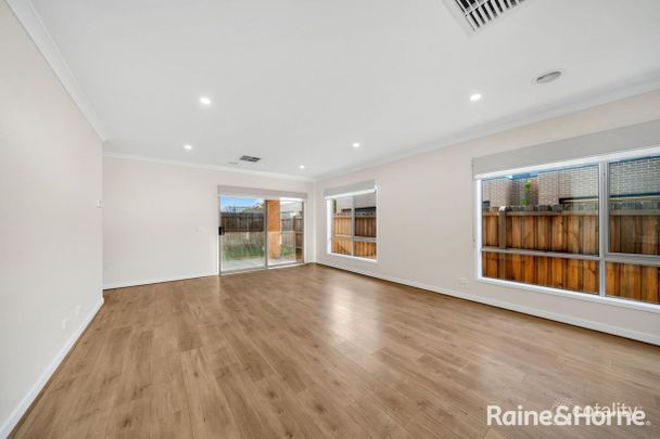 Great Location! - Photo 1