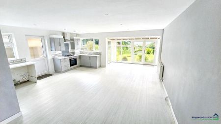 2 bedroom detached bungalow to rent - Photo 5