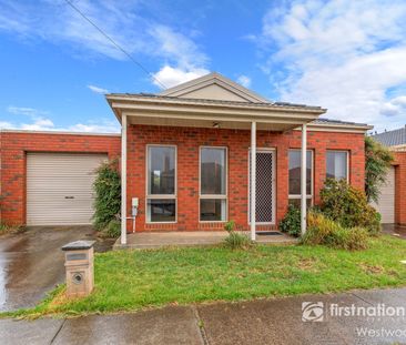 More than meets the eye!! - Photo 3