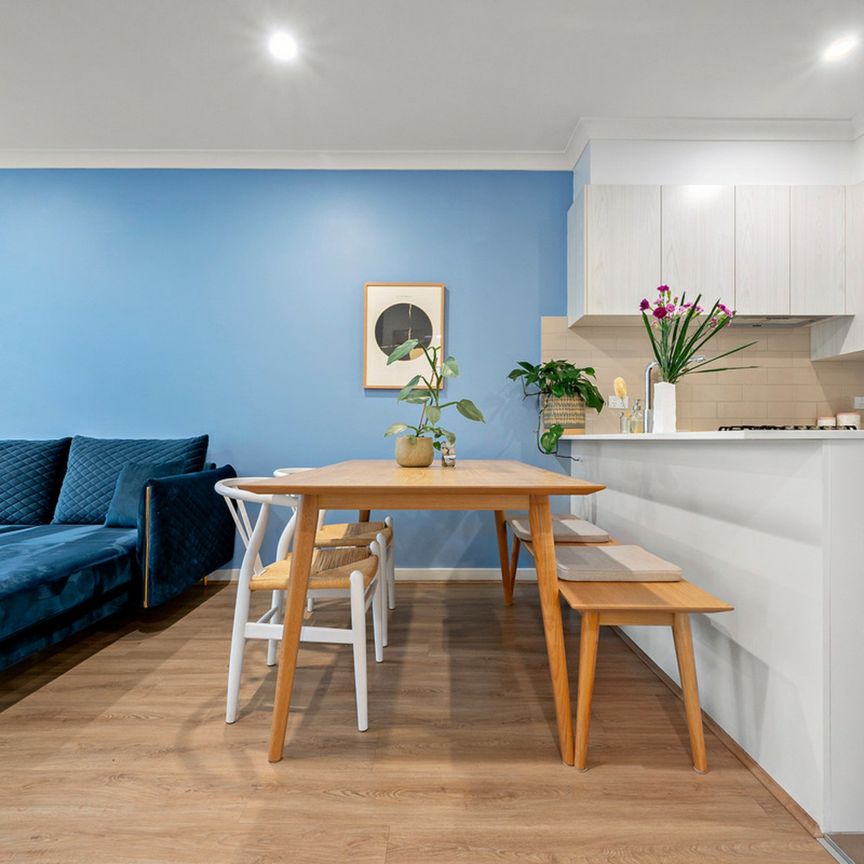 Stunning Tri Level Townhouse - Photo 1