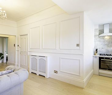 2 bedroom flat to rent - Photo 2