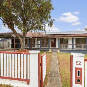 3 Bedroom Home - Photo 3
