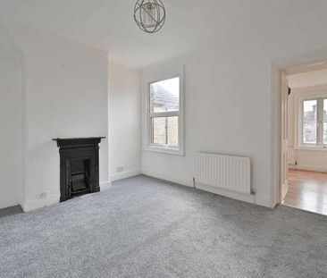 Burton Avenue Wd, Watford, WD18 - Photo 2