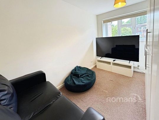 4 bedroom terraced house to rent - Photo 1