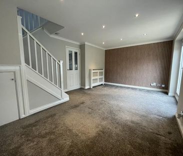 3 bedroom detached house to rent - Photo 4