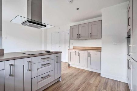 Taylor Lane, Preston, PR4 - Photo 3