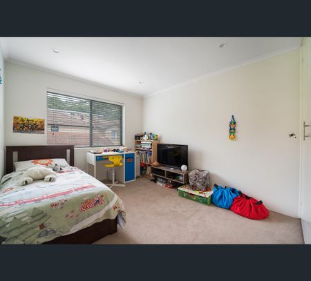 13/26-28 Eaton Street, Neutral Bay, NSW 2089 - Photo 3