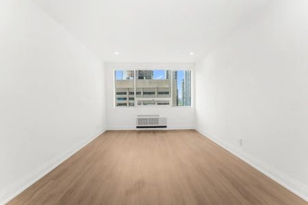 Charles West — 1 Bedroom Suite - Photo 5