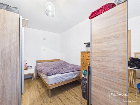 5 bedroom semi-detached house to rent - Photo 3