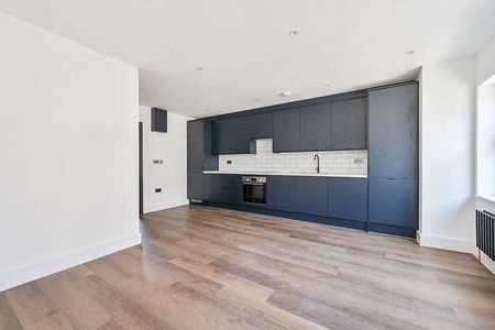 Winchester Street, Acton, W3 - Photo 2