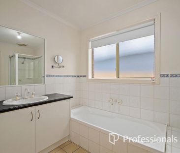 Easy Living in the Heart of Croydon - Photo 3