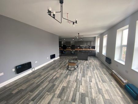 5 bedroom apartment to rent - Photo 2