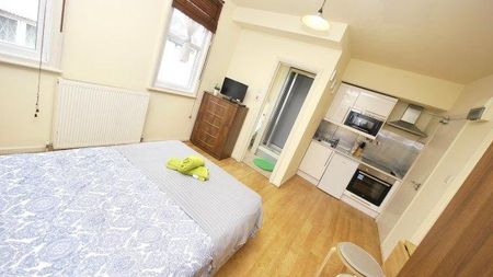 Studio to rent - Photo 3