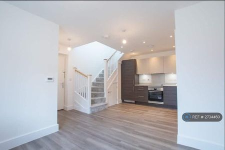 1 bedroom semi-detached house to rent - Photo 4