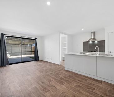 18 Nystrom Street - Photo 1