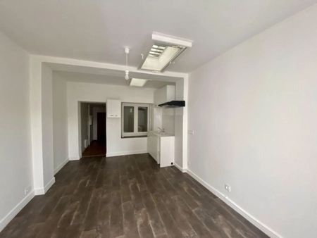 A VILLENEUVE SUR LOT, RIVE GAUCHE APPARTEMENT EN REZ-DE-CHA - Photo 3