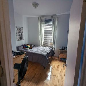 5 1/2 a louer (Disponible immédiatement, mois de novembre 2025 gratuit) - Photo 2