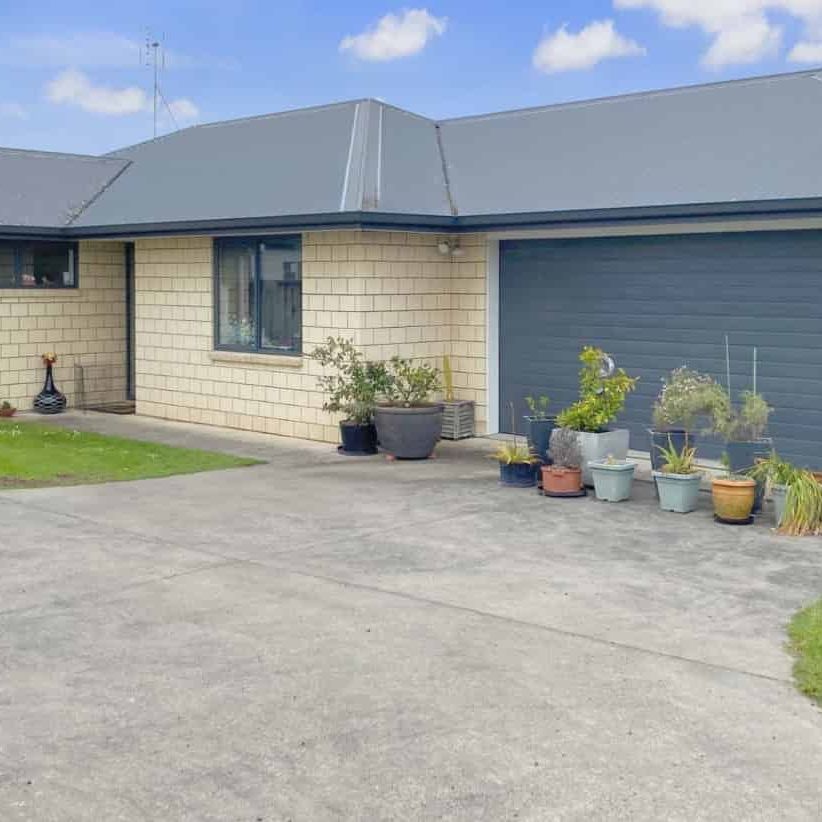 TE AWAMUTU - 4 BEDROOMS - Photo 1